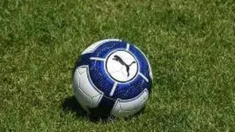 叶城县2025年“宝叶杯”迎乡学子篮球羽球友谊赛激情启幕