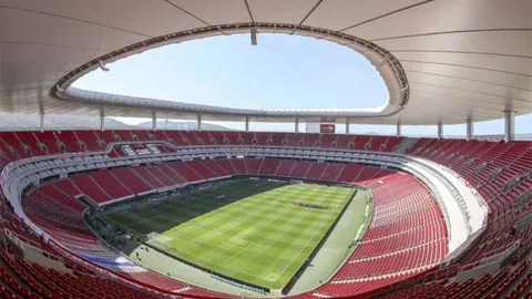 《利物浦重磅失误！卖掉迪亚斯涉嫌“绿帽”，加克波能否救火成谜？》